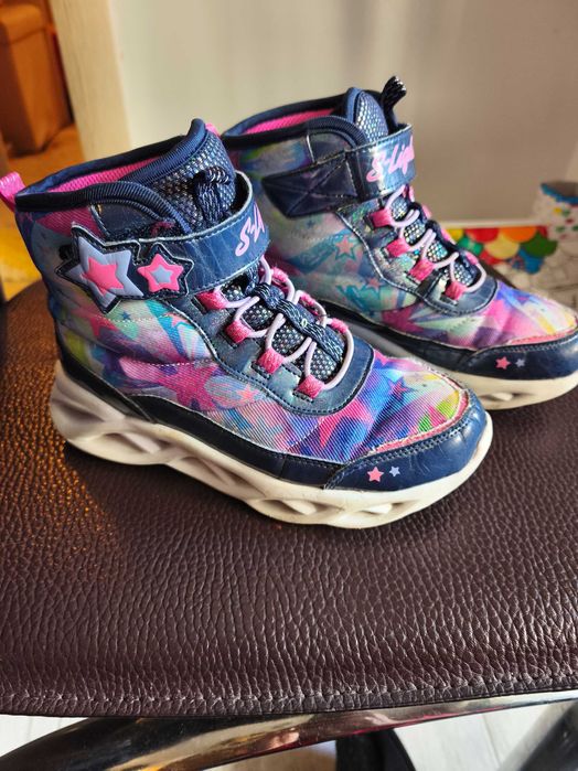 Боти Skechers за момиче 32 номер