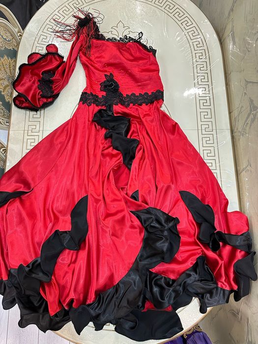 Народный испанский костюм