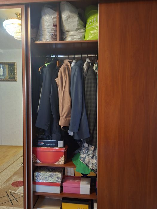 Продам шкаф купе