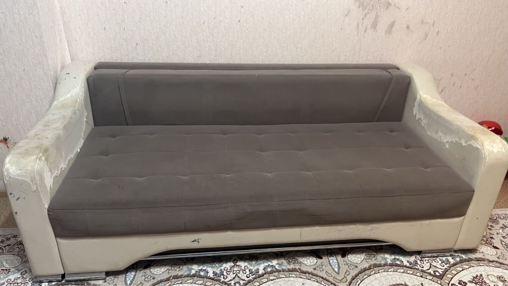 Диван 10 000 тг.