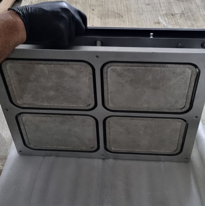 Masina ambalat caserole - sigilat / etanșat / vacuum/ inserție gaz