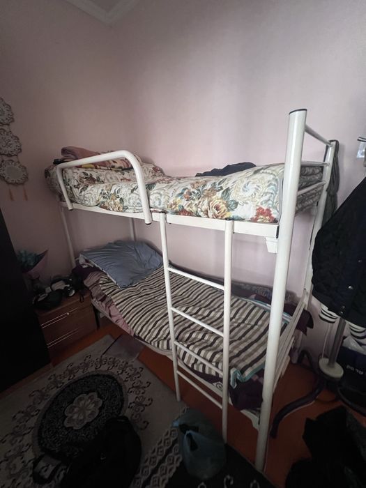 Двухъярусная кровать