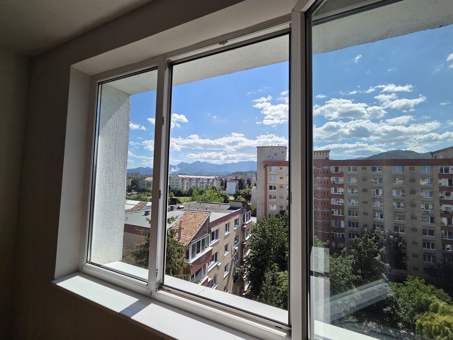Vând apartament centrul civic, Victoriei, gara, școala 19, 7/8 lift nou