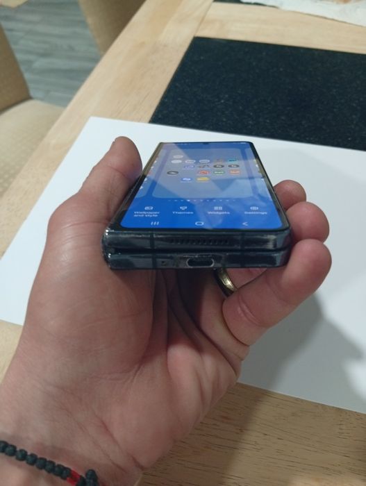 Samsung Galaxy folz z4