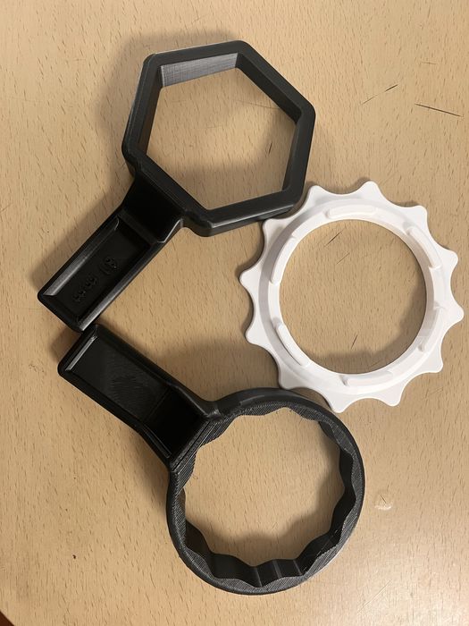 BBS Ключ за централната капачка на джанта