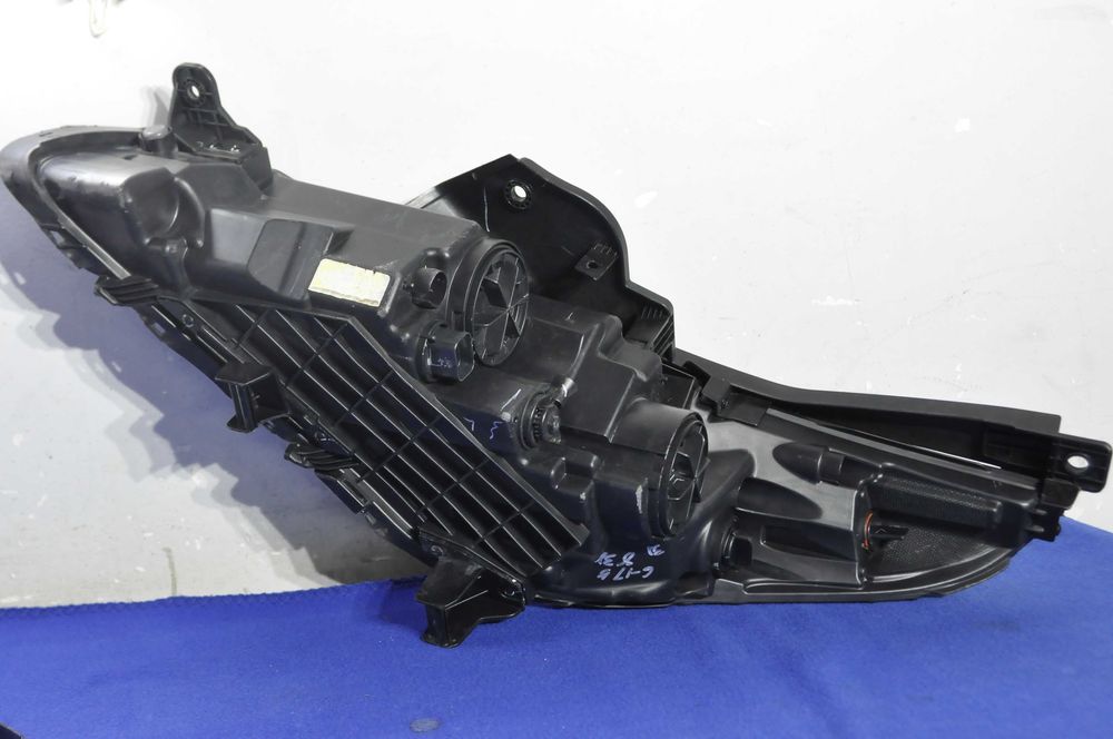 Фара Hyundai Sonata 2014