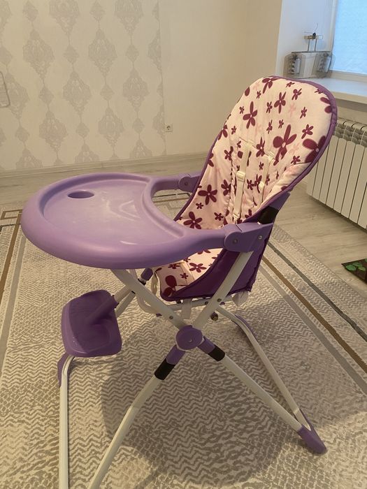 Стульчик для кормления ребенка