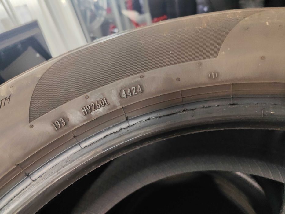 2бр. летни гуми 235/55/18 Pirelli