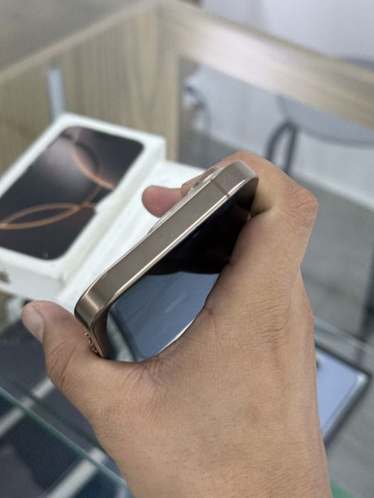 iphone 16 pro оригинал почти даром