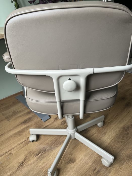 Офис стол (кожен) IKEA