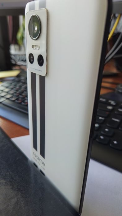 Смартфон Realme GT Neo 3