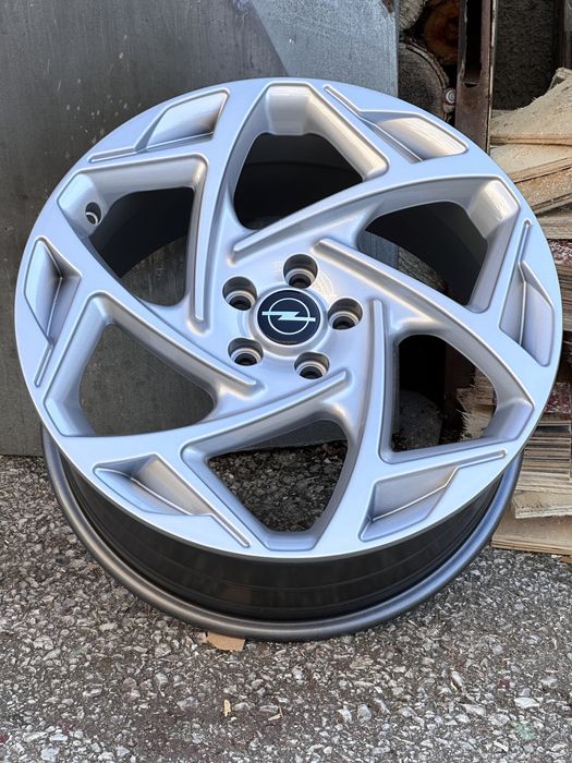Джанти за Опел Opel 18 “ цола 5х105 чисто нови 8j ET 45 56.6