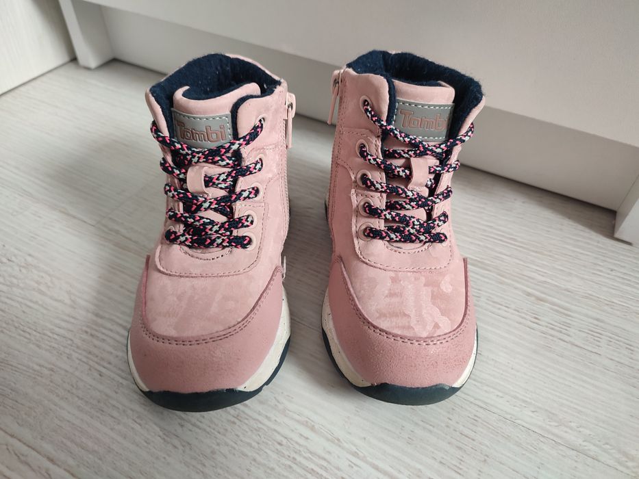 Ботинки на девочку
