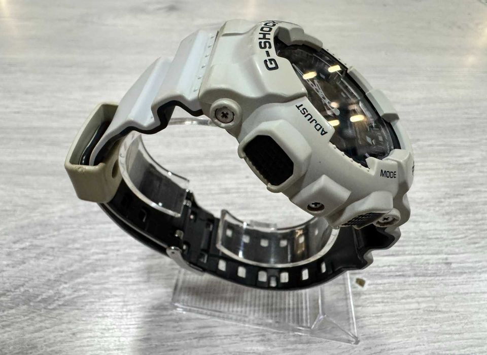 Casio G-Shock GA-100L