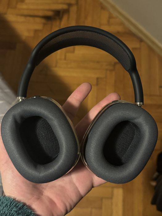AirPods Max Smart Case