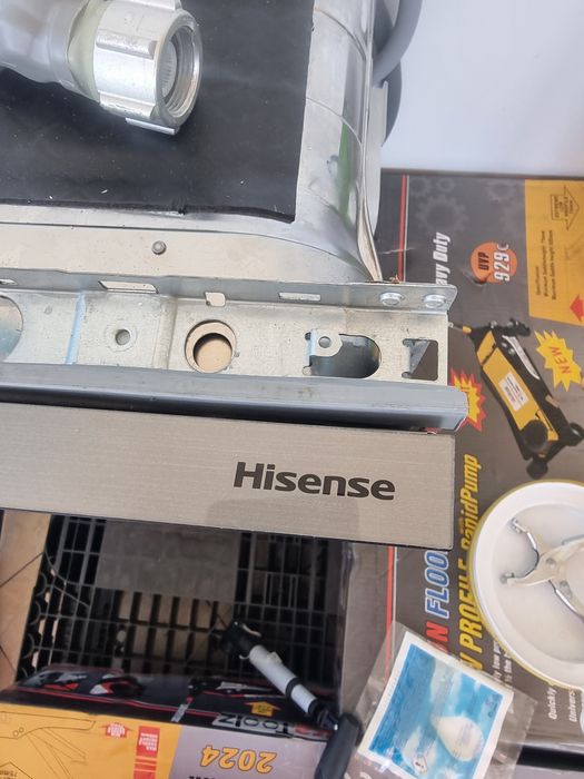 Продавам  съдомиялна чисто новова Hisense
