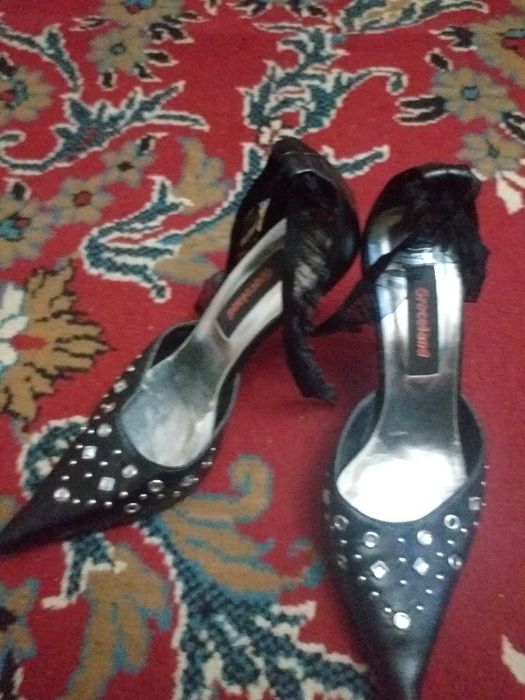 Продаётся шикарные Американские туфли.