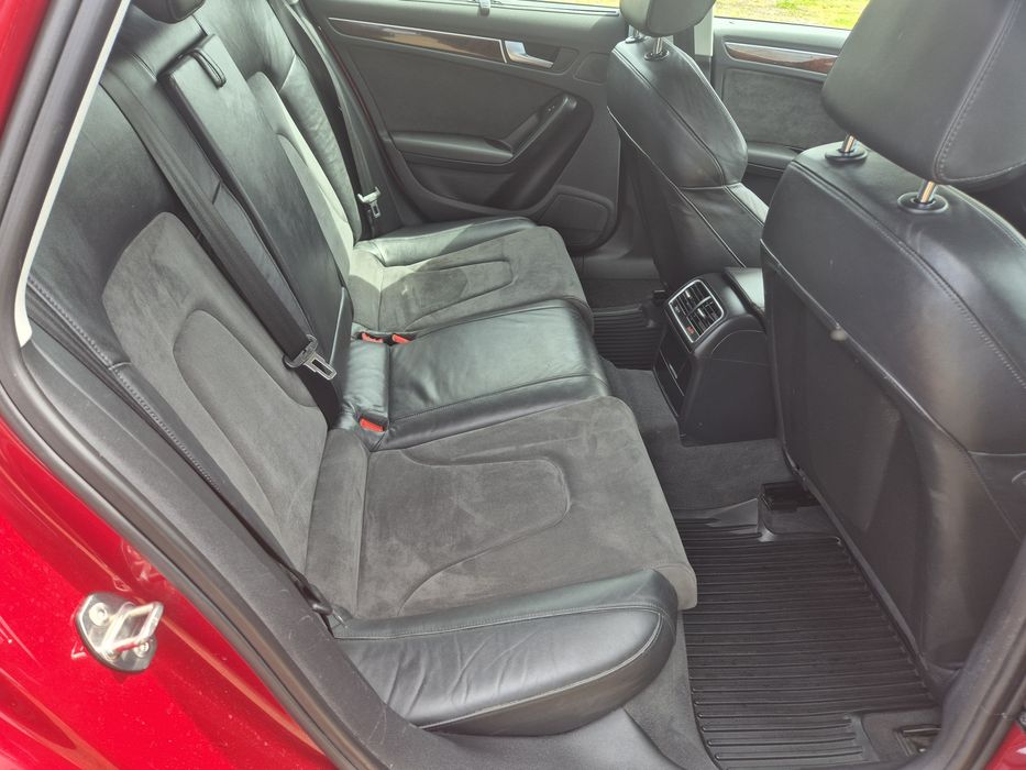 Audi A4  1.8 benzina  174000 km