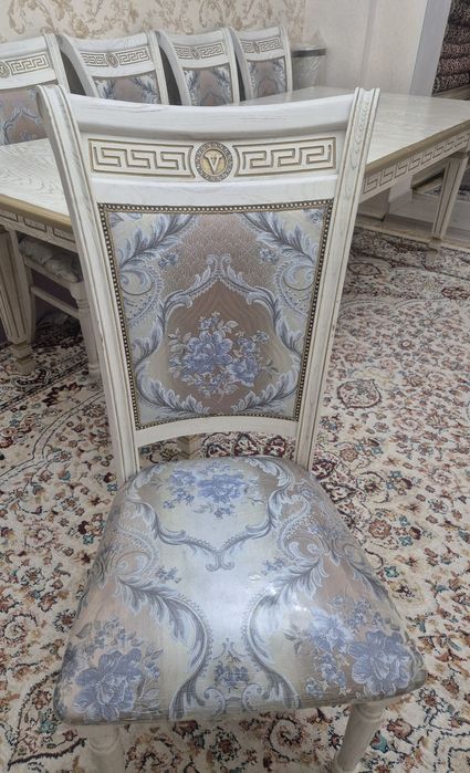 Продам б/у стол 3м