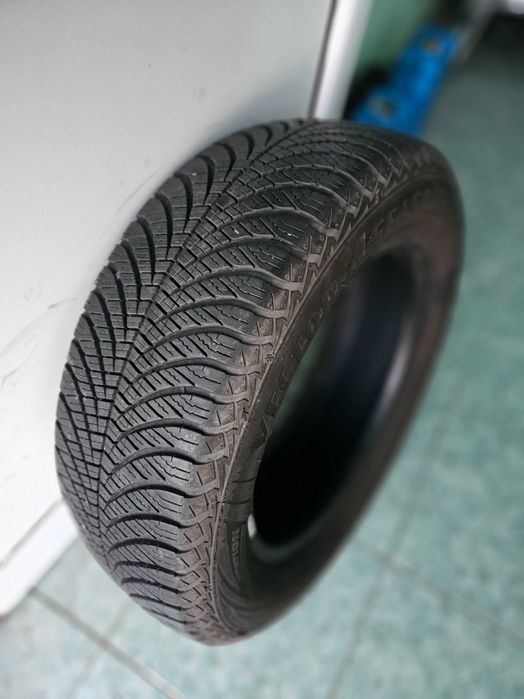 Зимна гума 195 65 15 Goodyear 1 брой