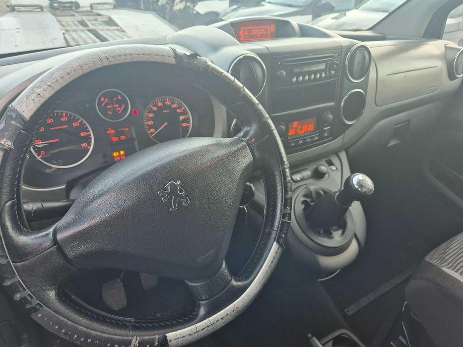 Peugeot Partner 1.6hdi 109ks на части berlingo партнер берлинго