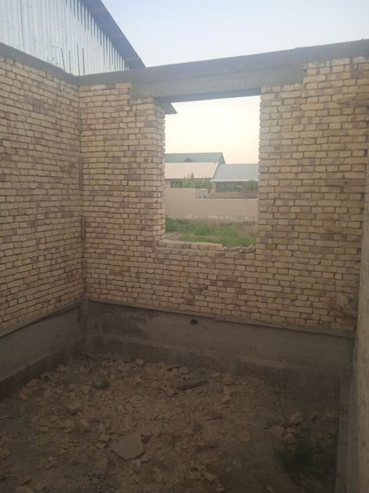 курилиши тугаланмаган уй сотилади