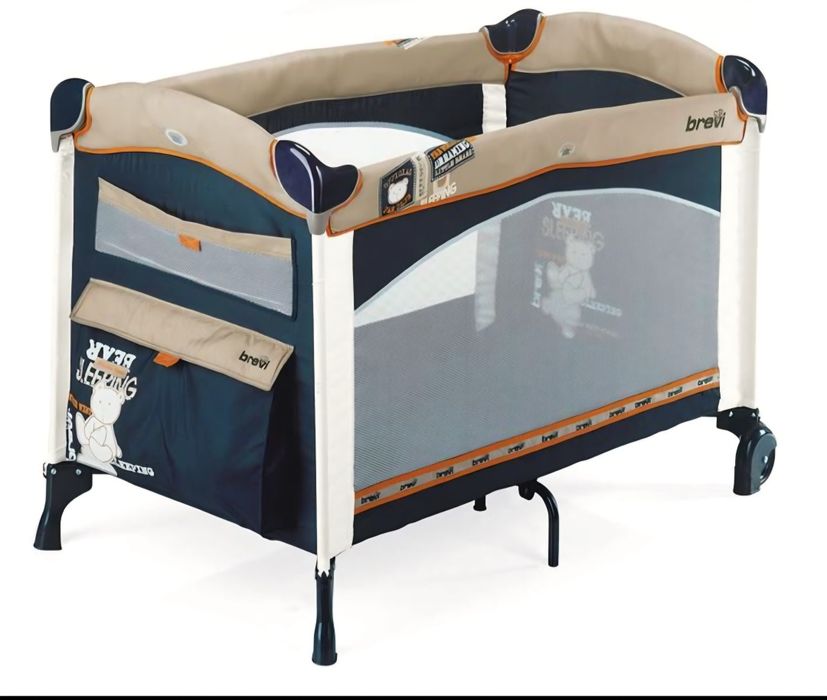 Set patut Brevi cu masa infasat si saltea extra inclusa