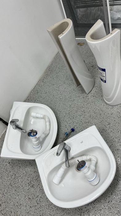 Продается раковина со смесителем