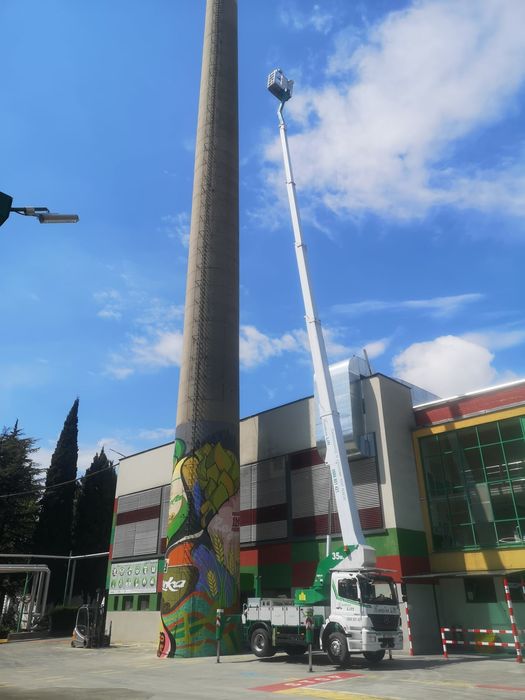 Авто вишка 35м Bison Paufinger