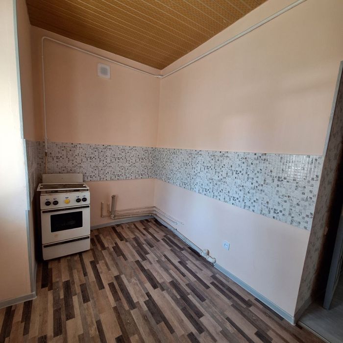 2 комнатная квартира в центре Чирчика