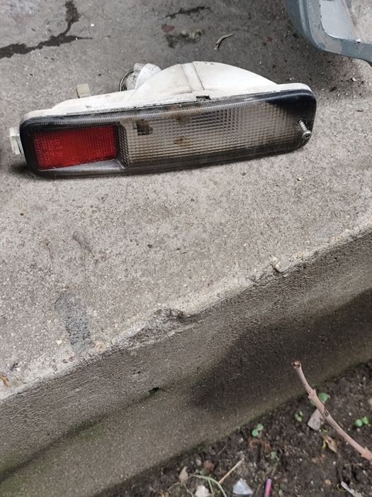 Заден десен мигач в броня за daihatsu terios от 97 до 2000 година