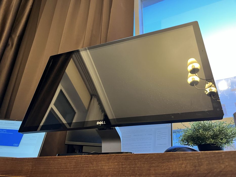 Монитор DELL 24”