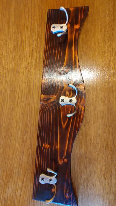 Vand cuiere handmade obtinute prin arta arderii (Shou Sugi Ban)