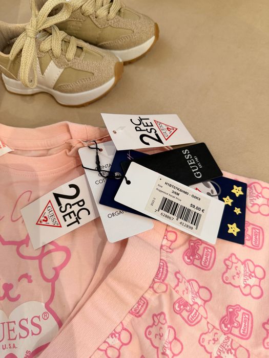Бебешки сет Guess нов