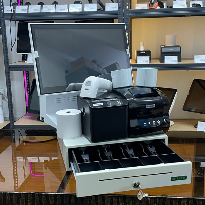 Кассовое оборудование для кассы.