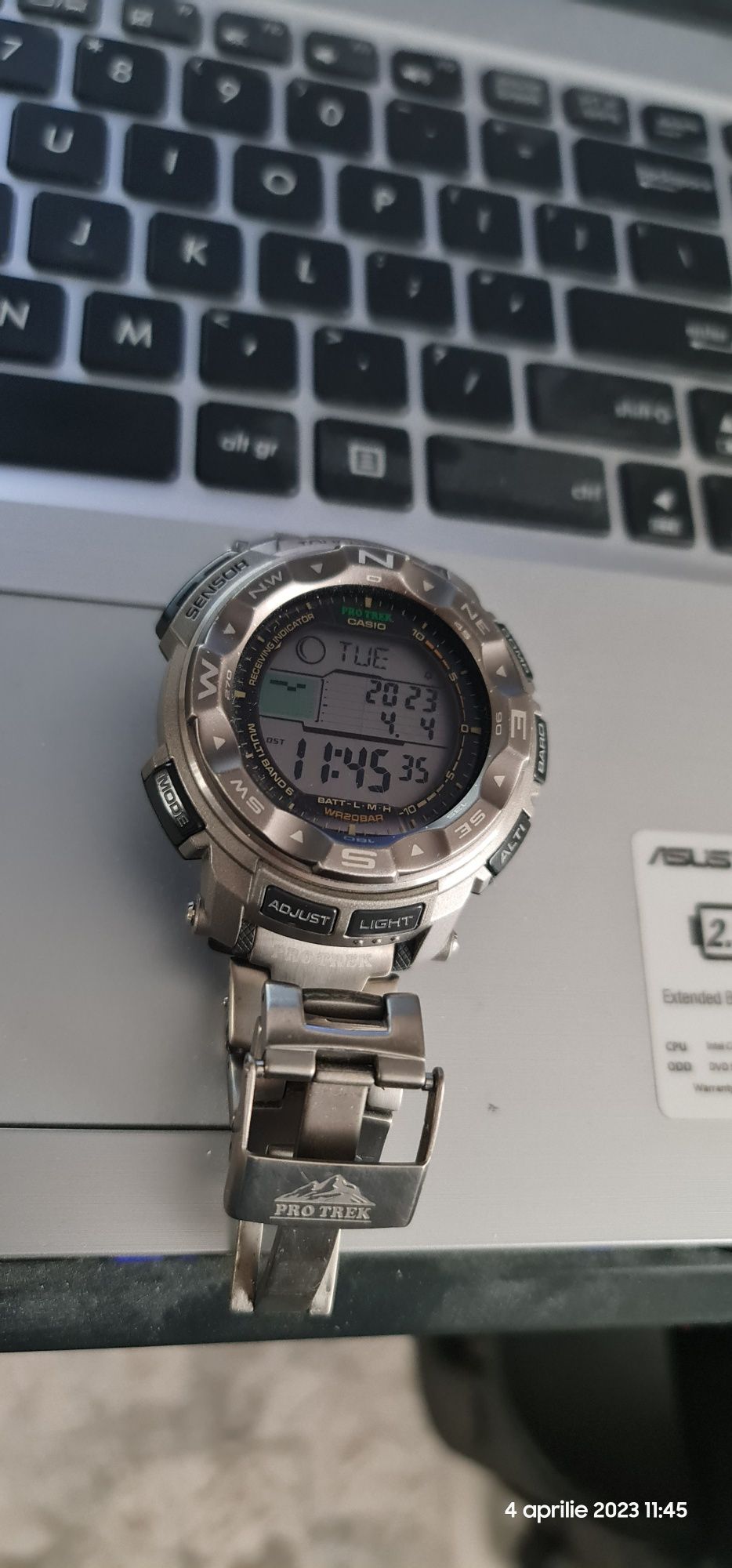 Casio pro hot sale trek 2500t