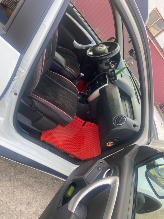 Nissan Terrano 2019 года, об. 1,6,
