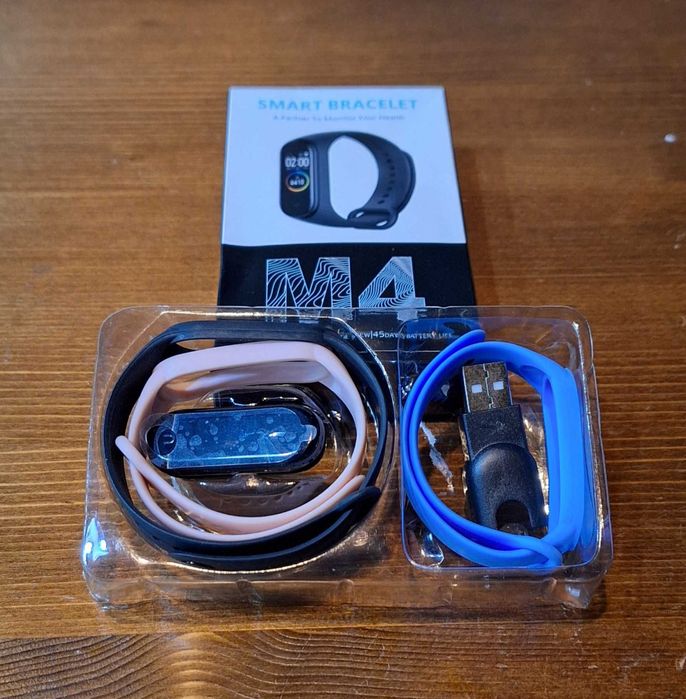 M4 Smart Watch с 5 каишки