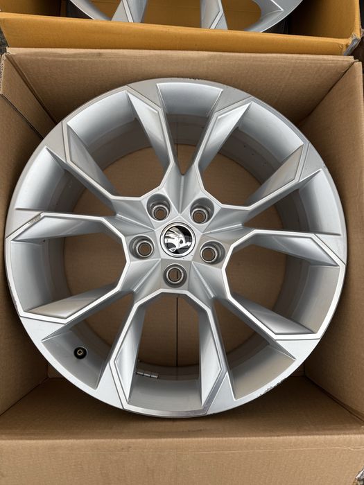 Jante Skoda Octavia Superb Rs Vrs R19 Model Xtreme X treme 7,5jx19ET51
