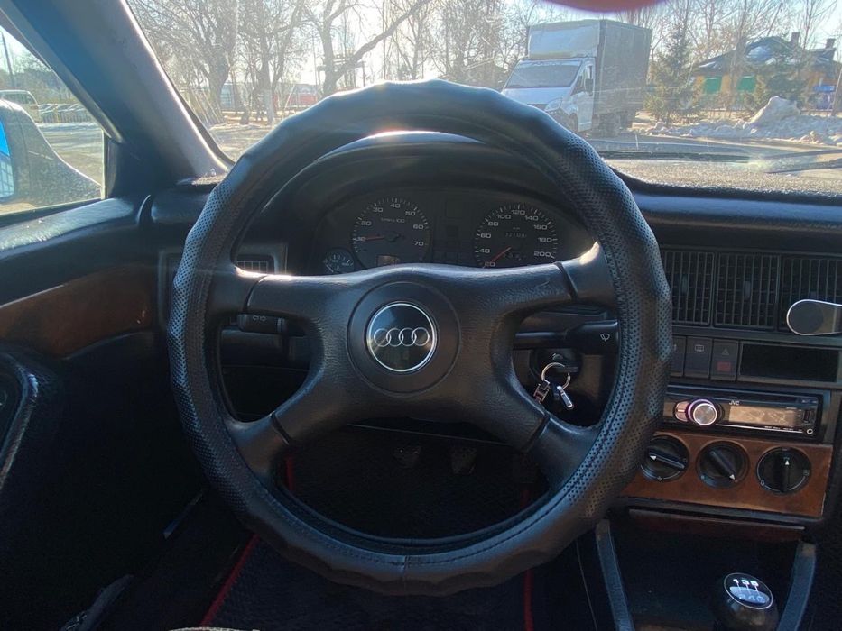 Продам Ауди 80 В4