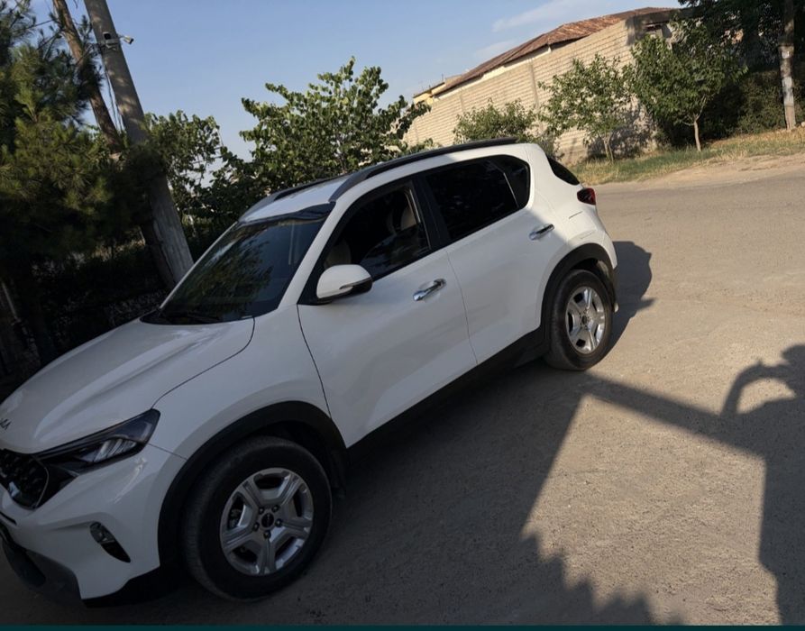 KIA sonet sotiladi xolati idial 13000 km yurgan