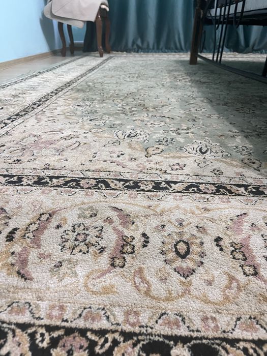 Продам 2 шелковых ковра