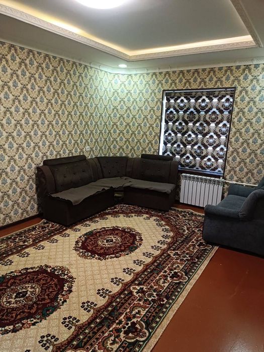 Сдается 1 комнатная квартира 
С обстановкой 
В горде Алмалыке