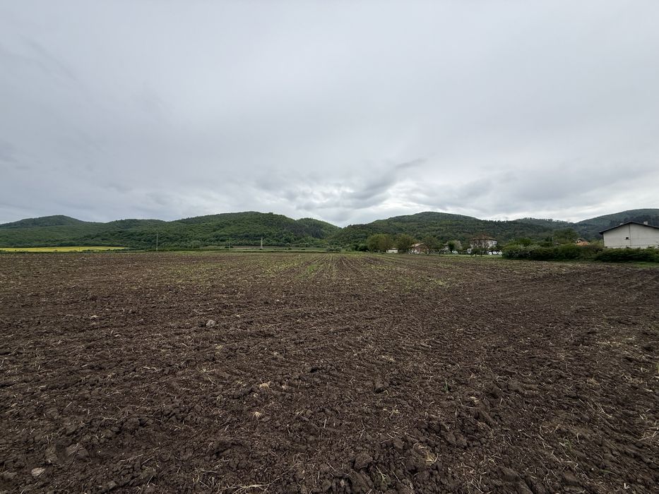 УПИ, 1 декар в с. Стамболово