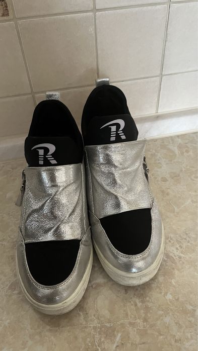 На платформе 37р