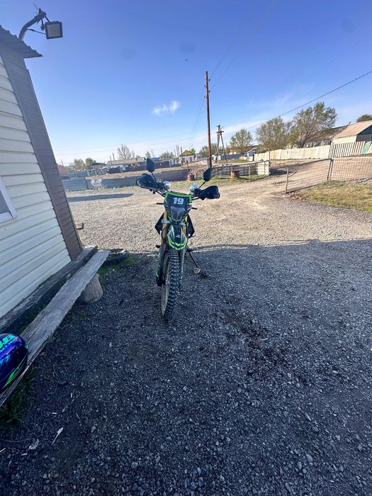 Мотоцикл Жебе 250куб 19