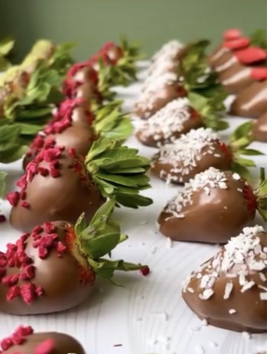 Клубника в шоколаде низкие цены