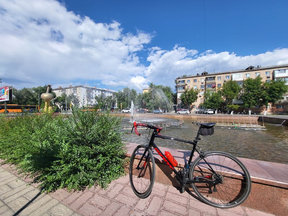 Продам шоссейный велосипед Giant Contend SL 2