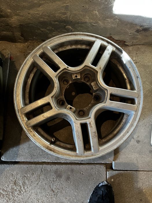 Один диск на R16 УАЗ, за 15000 тг.