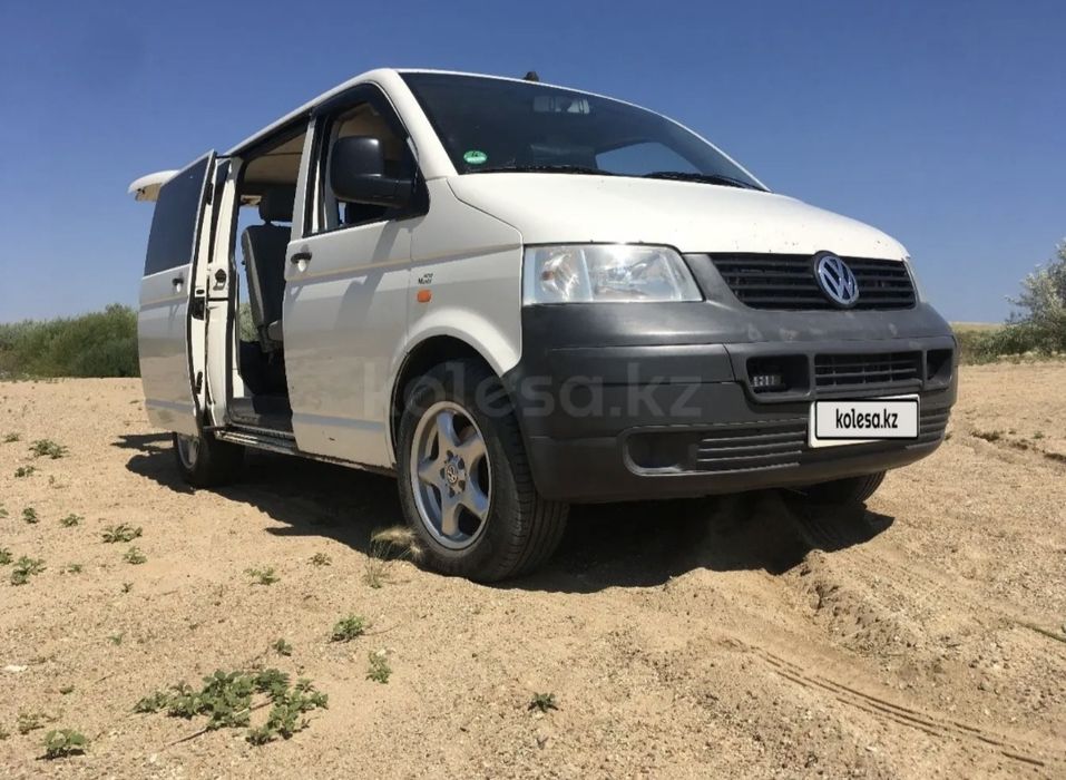 Volkswagen Transporter T5 2004